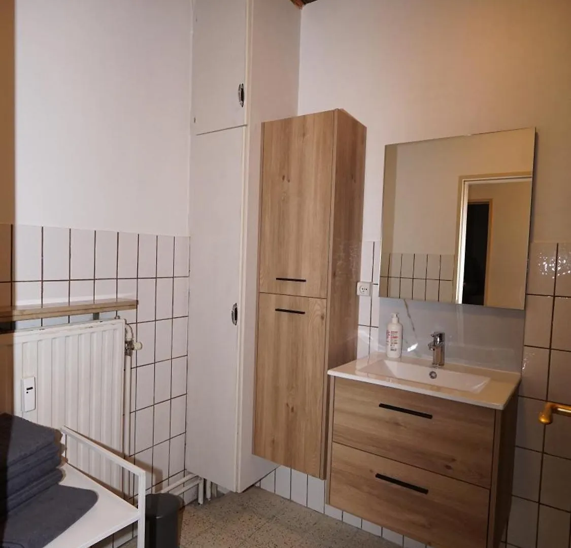 Simon Apartment Amberes
