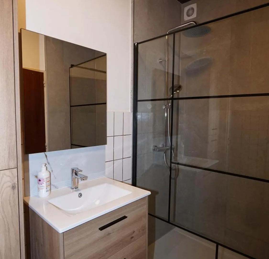 Simon Apartment Amberes