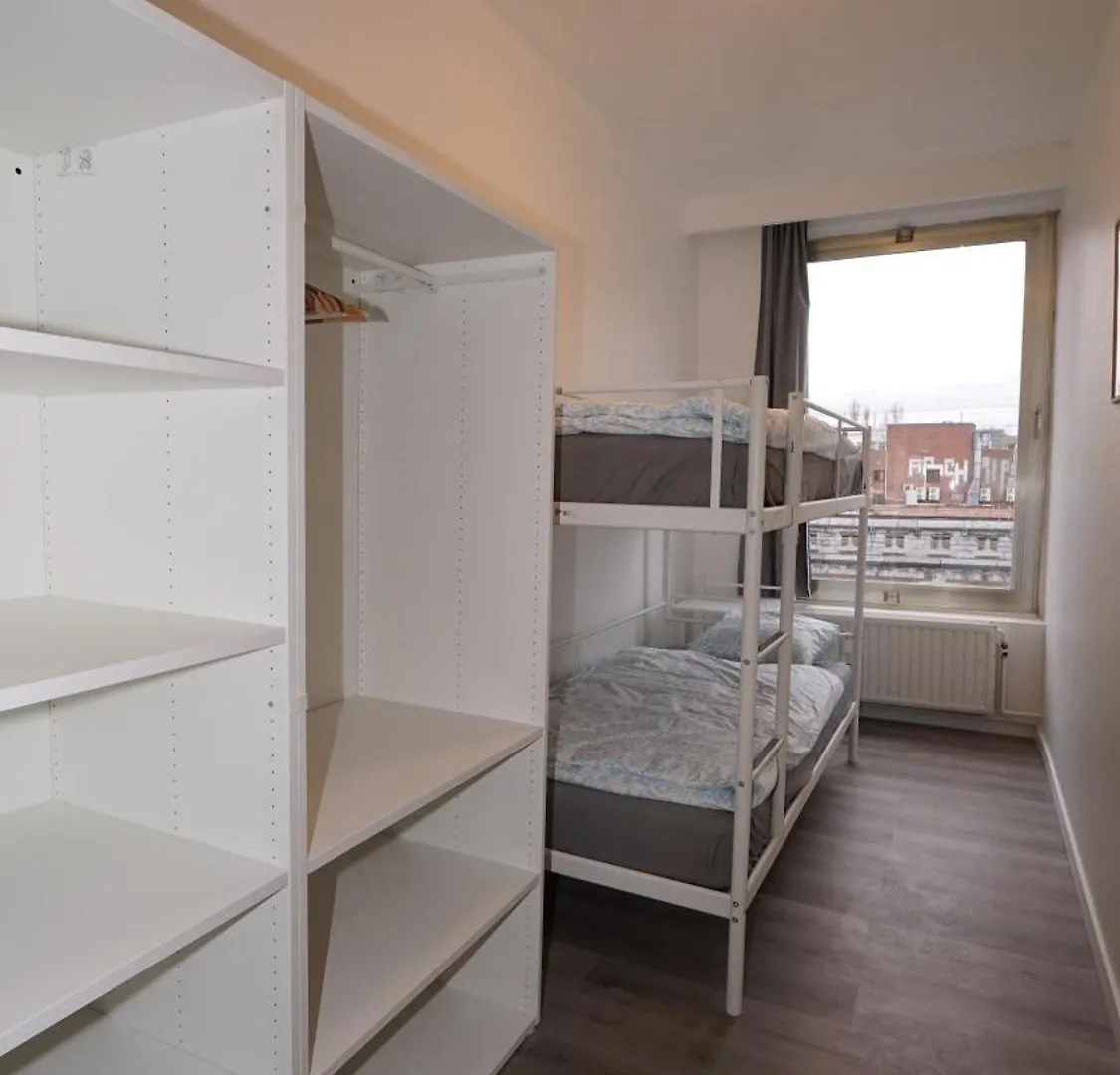 Simon Apartment Amberes