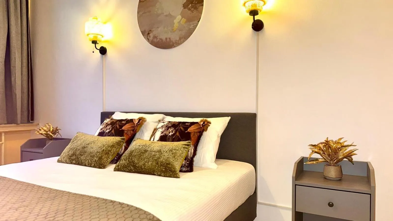 Simon Apartment Amberes