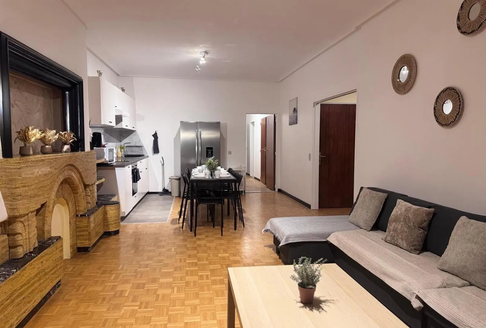 Simon Apartment Amberes