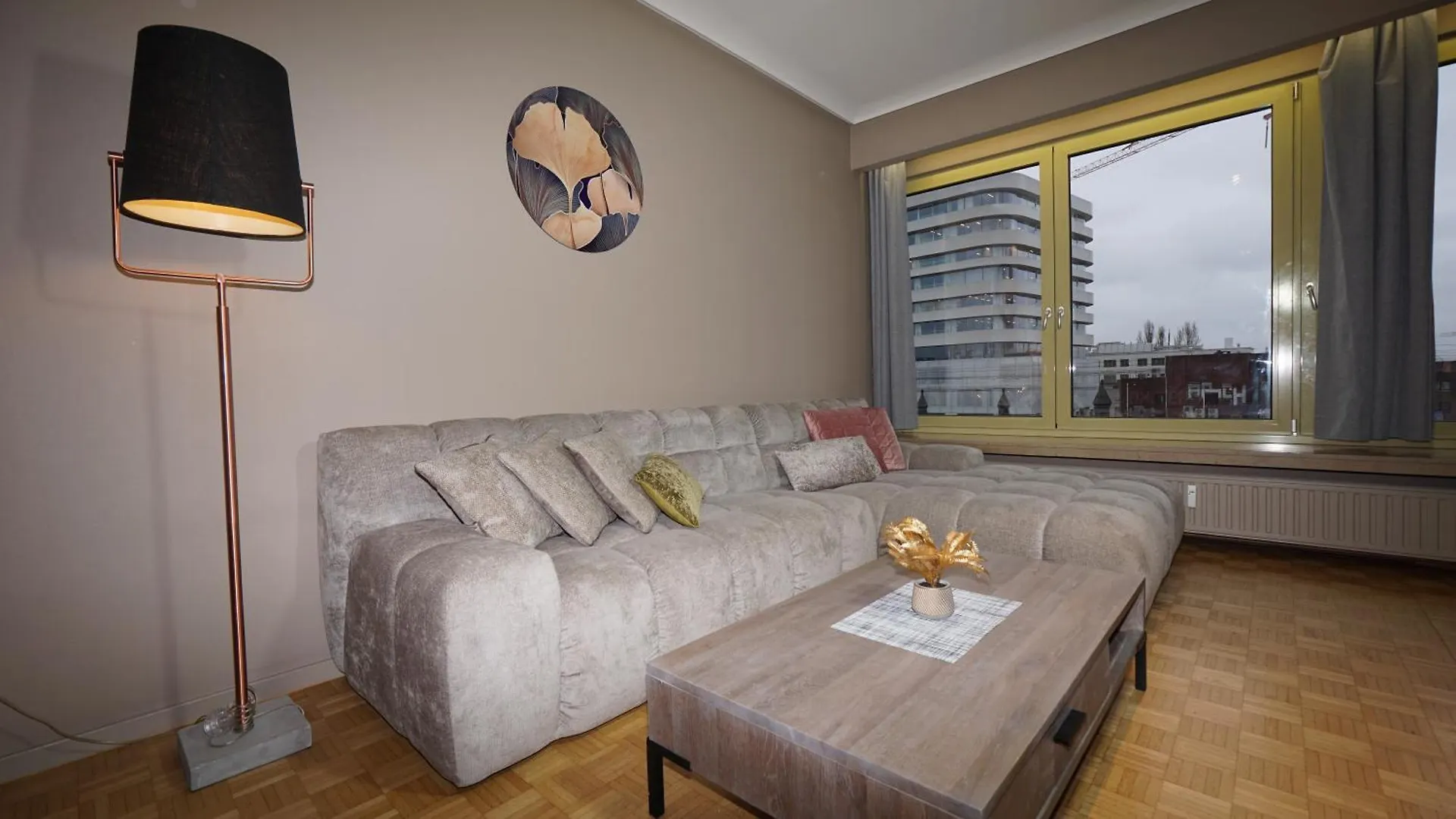 Simon Apartment Amberes