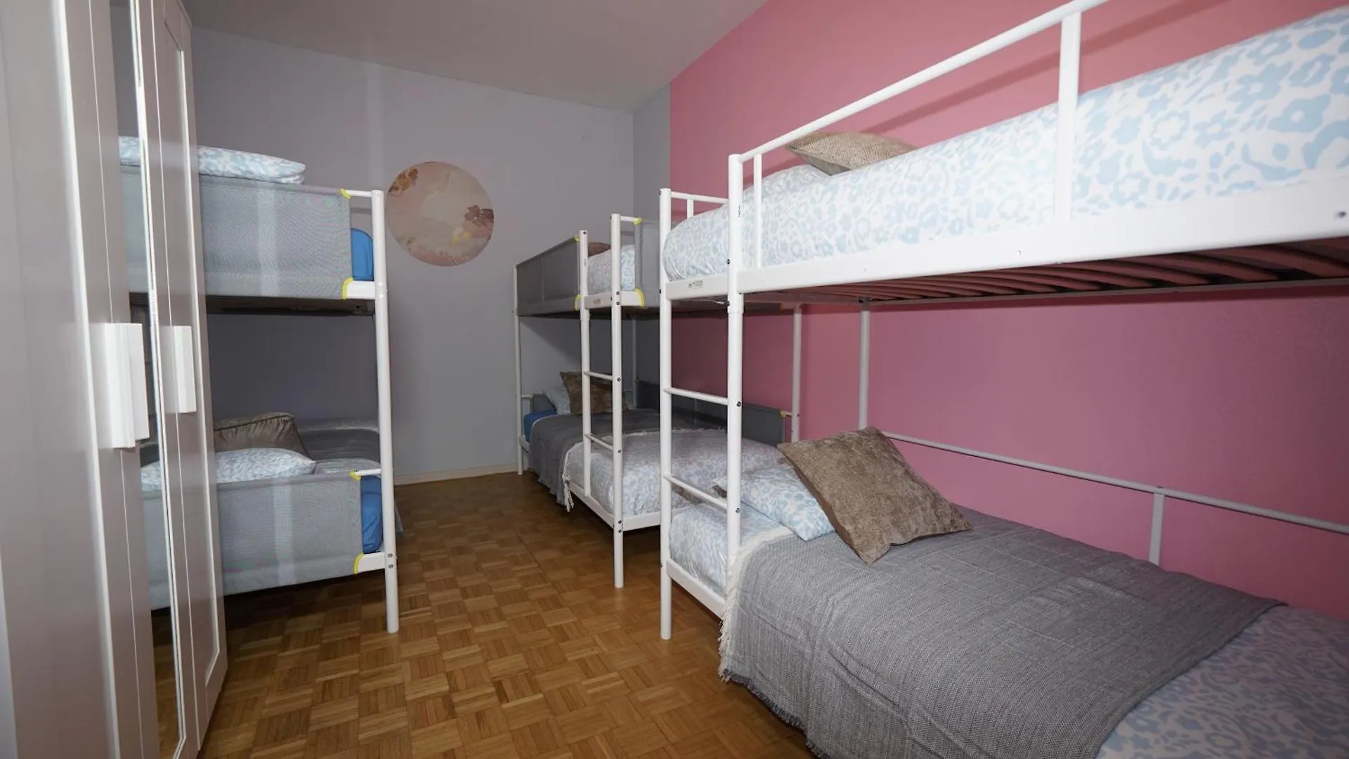 Simon Apartment Amberes 0*,